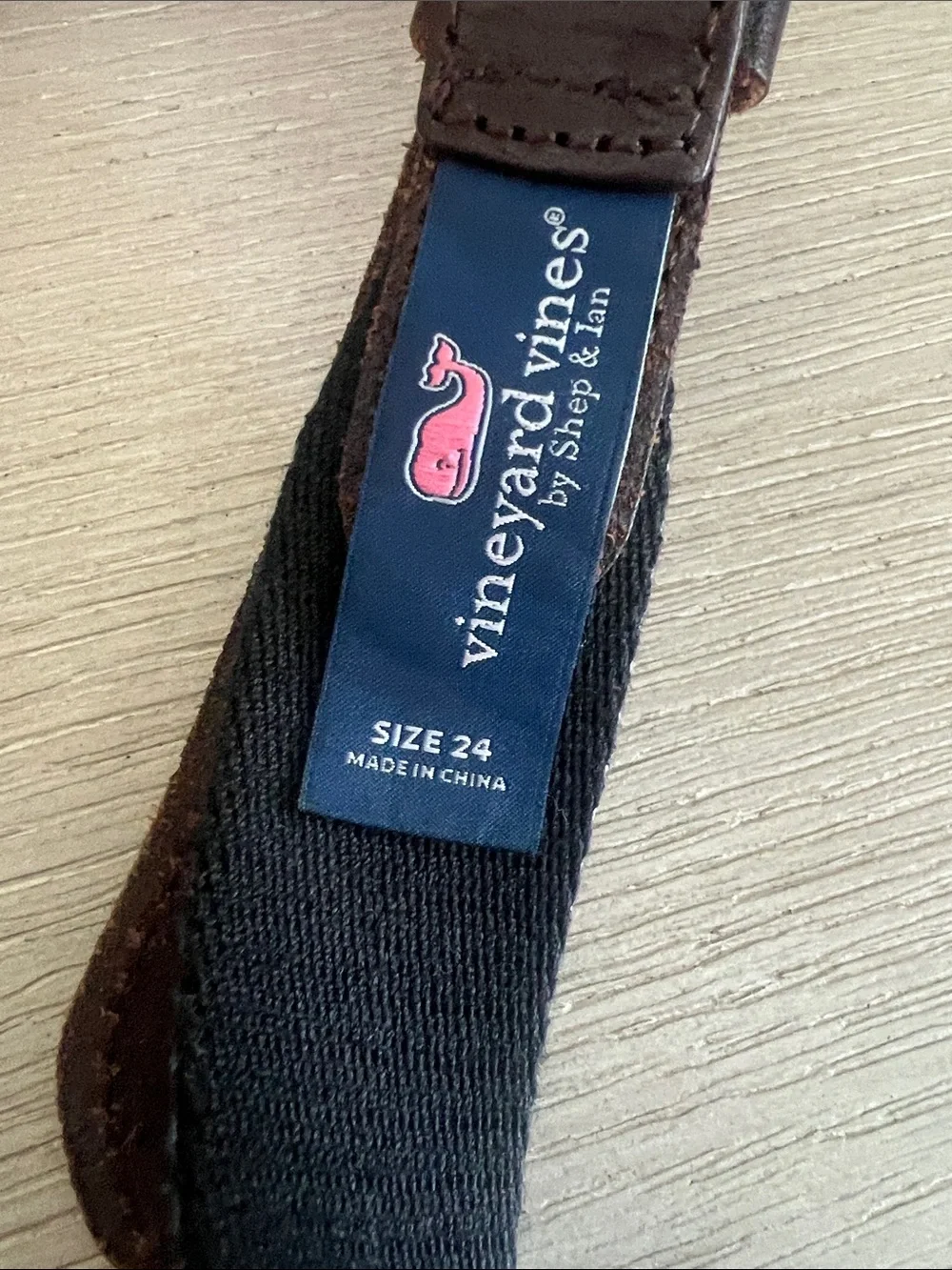 Boys, Vinyard Vines, navy and green plaid belt size 24 brown leather